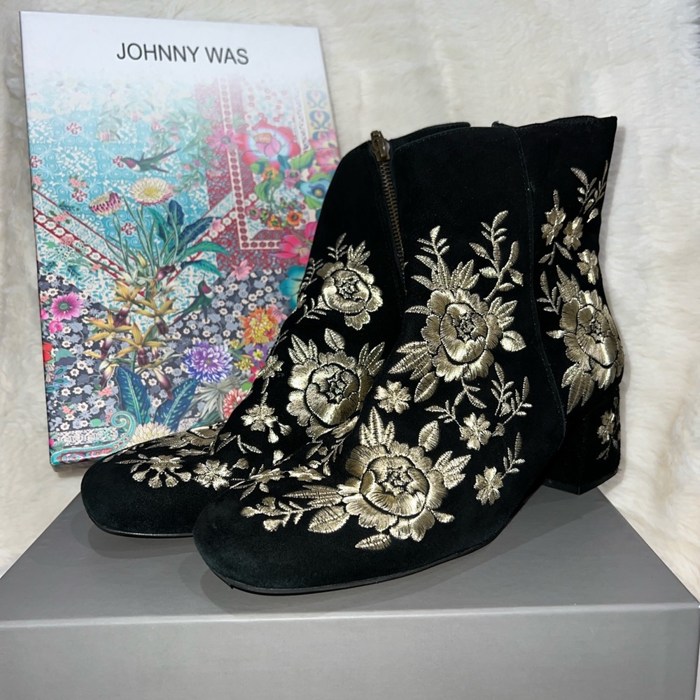 Johnny Was Heeled Boot - Black with Gold Embroidery- EU SIZE 39